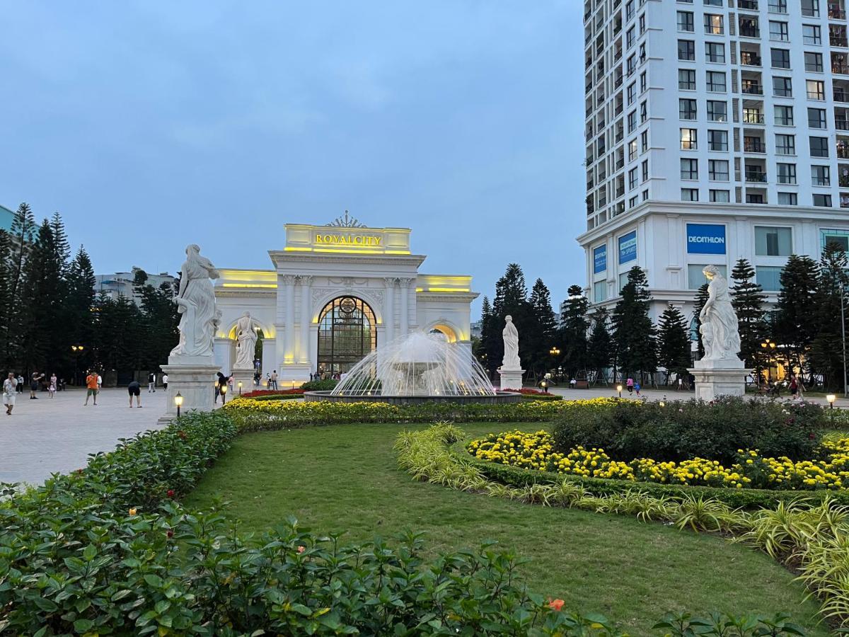 Vinhomes Royal City Apartment 3 Br ハノイ市 エクステリア 写真