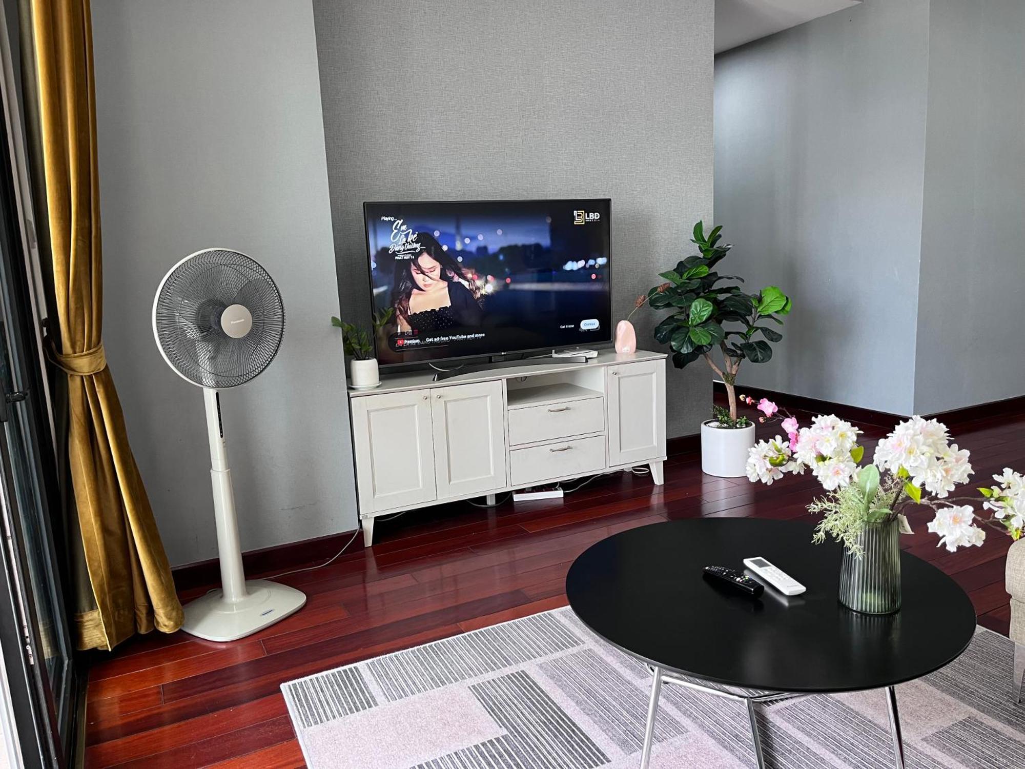 Vinhomes Royal City Apartment 3 Br ハノイ市 エクステリア 写真