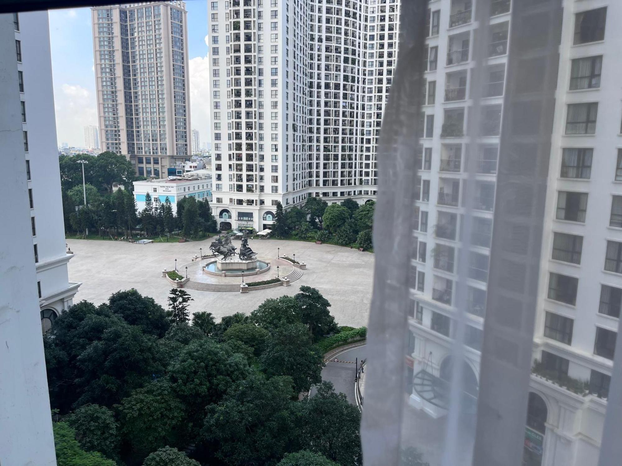 Vinhomes Royal City Apartment 3 Br ハノイ市 エクステリア 写真